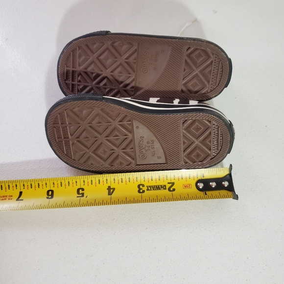 Infants Converse Chuck Taylor All Star Low Top Animal Black White Print 6 - Picture 5 of 6